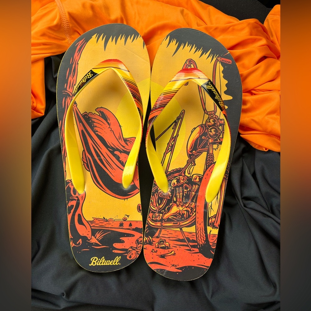 Biltwell El Diablo Run Flip Flops Motorcycle Chopper Flojo Helmet Beer Cerveza